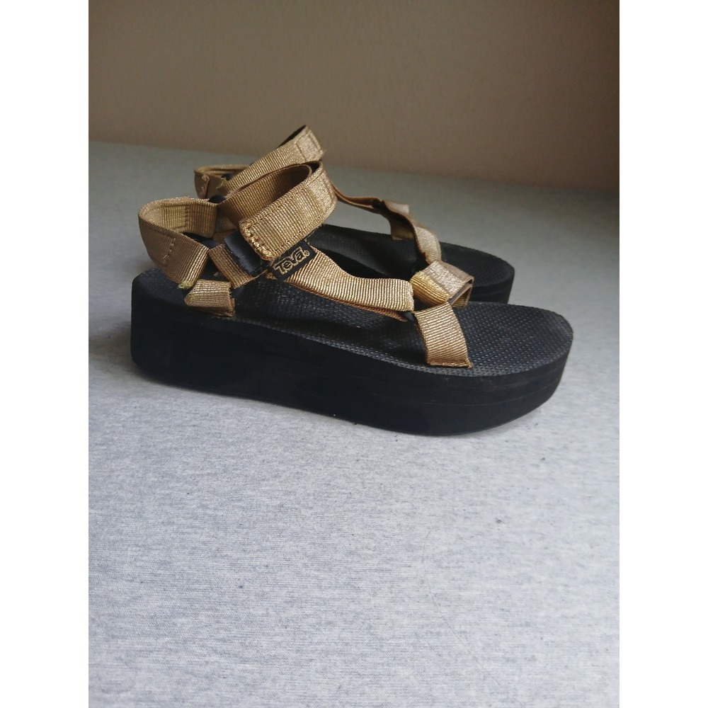 Teva Platform Sandals 8 Universal Flatform Comfort Cushioned Outdoor Hiking